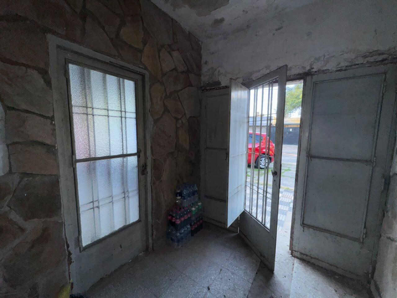 Foto de Casa a reciclar. Acepta permuta y financiacion. Ituzaingo 5700, imagen 5