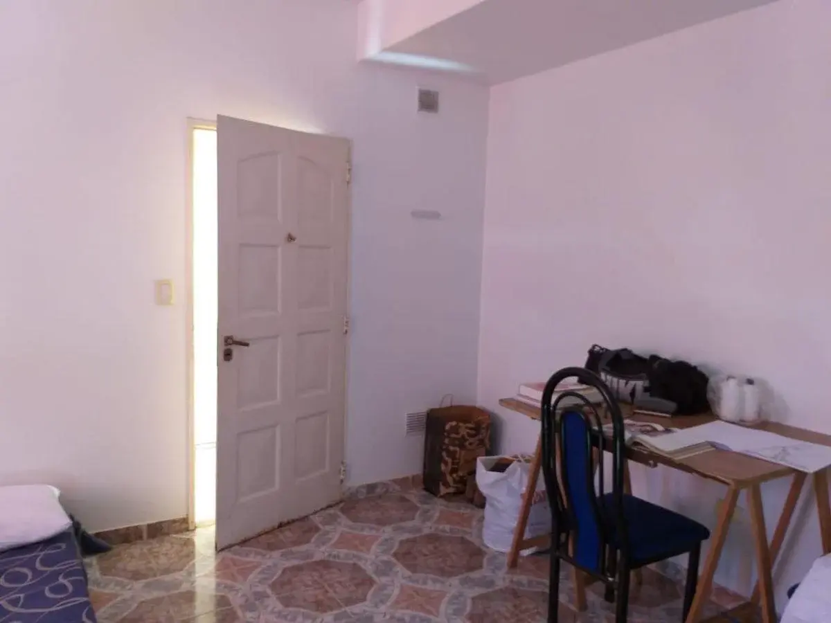 3 departamentos de 50 m² aproximadamente cada uno, con 1 dormitorio en venta en Berazategui 4