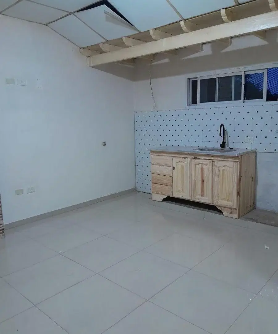 Departamento de 40 m² con 1 Ambiente en alquiler en Berazategui 4