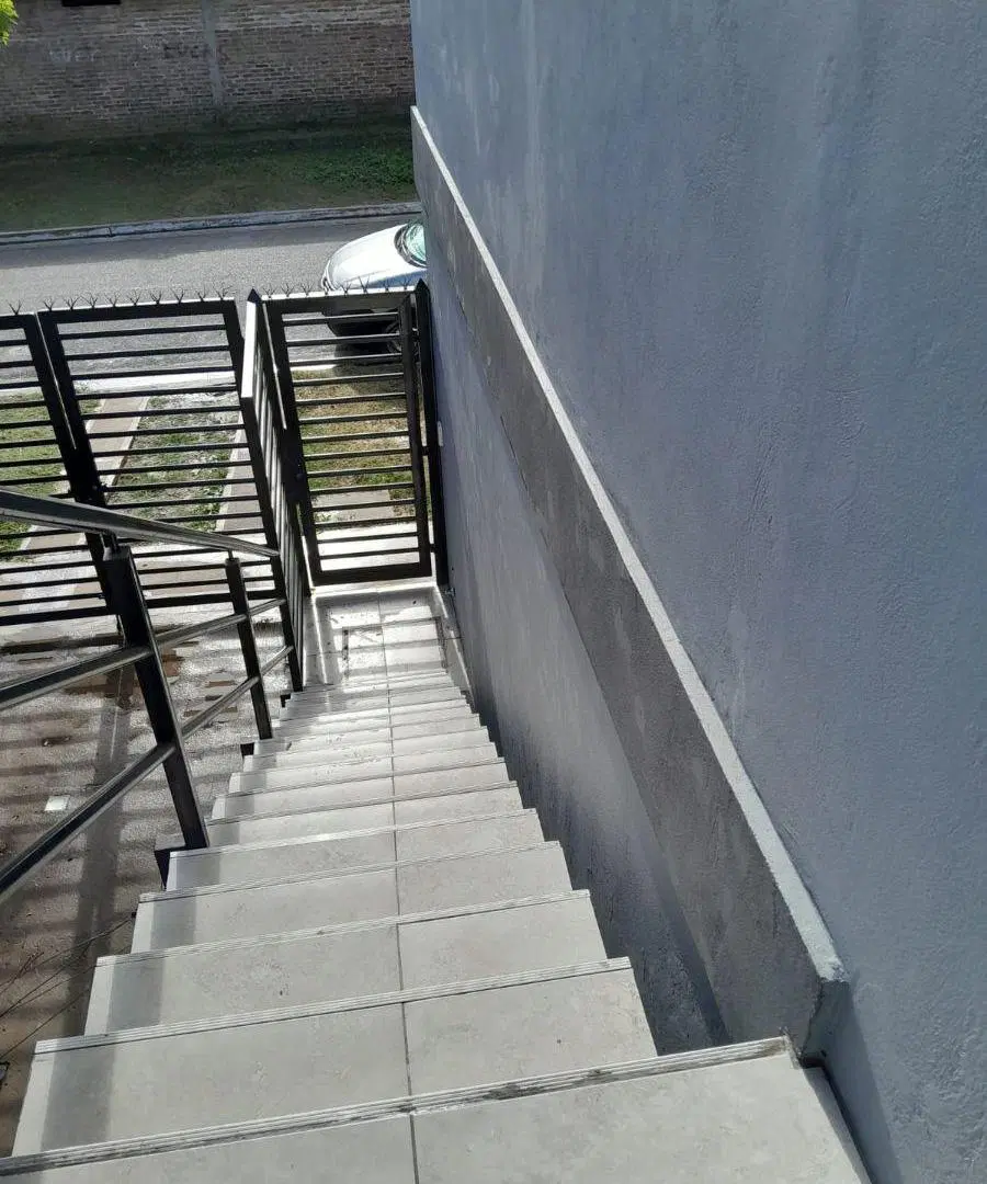 Departamento de 60 m2 en alquiler en Berazategui 3