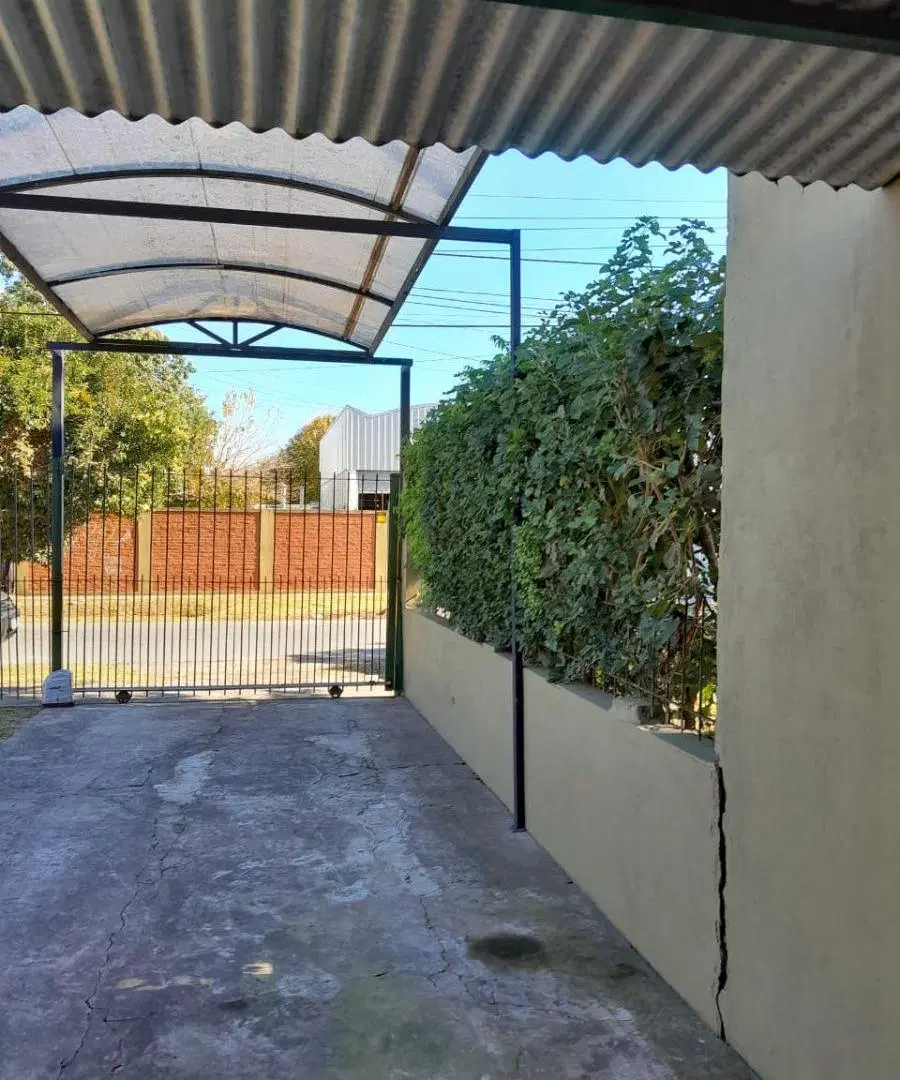 Casa Americana en Venta Acepta Permuta 5