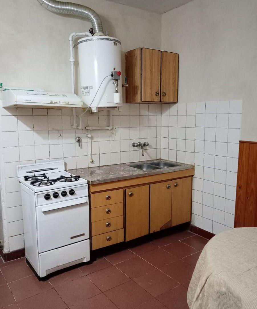 Foto de Departamento de 35 m² con 1 dormitorio en alquiler en Berazategui, imagen 3