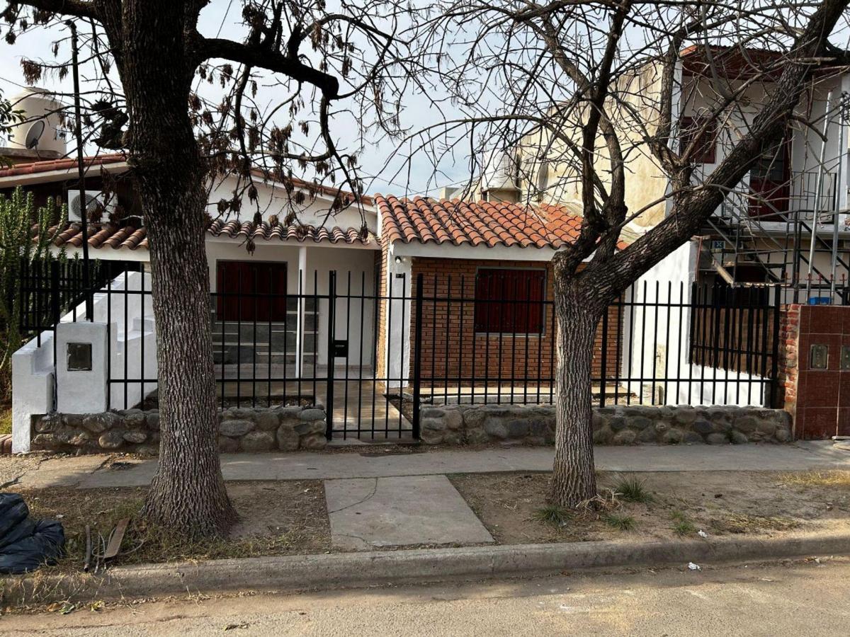 Venta Casa Refaccionada 3 Dorm. B° Vicor 3