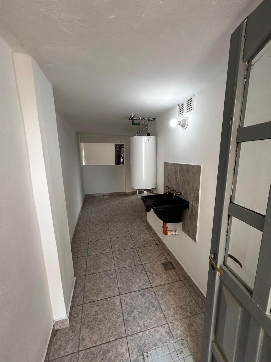 Venta Casa Refaccionada 3 Dorm. B° Vicor 4