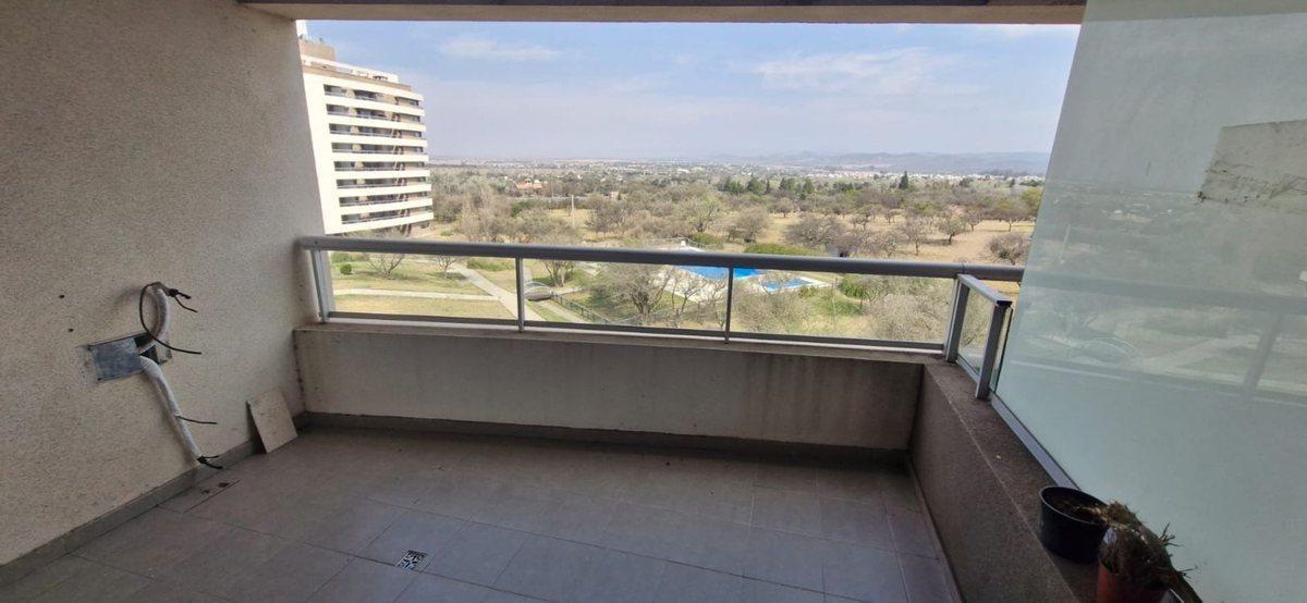 Depto de Categoria 2 Dorm. 2 Baños en Milenica IV 3