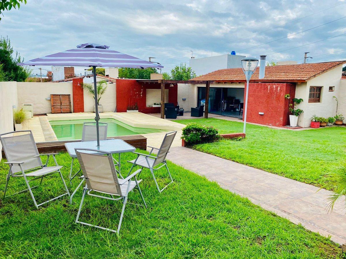 Casa 3 Dorm Patio y Pileta en La Cuesta Carlos Paz 4