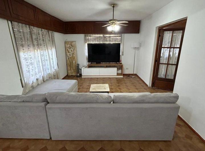 VENTA CASA 3 DORMITORIOS CERRO NORTE CON COCHERA 2