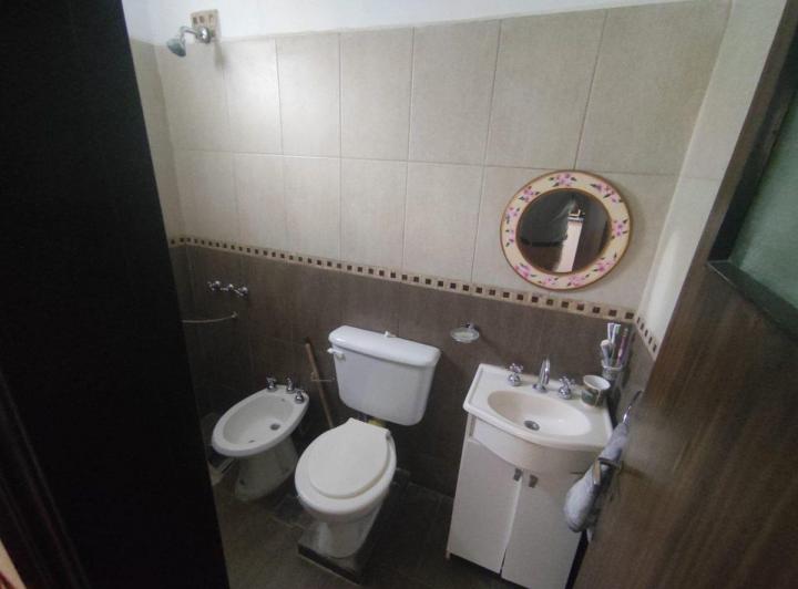 AMPLIA CASA 3 HAB / 2 BAÑOS / COCHERA SAN VICENTE 2