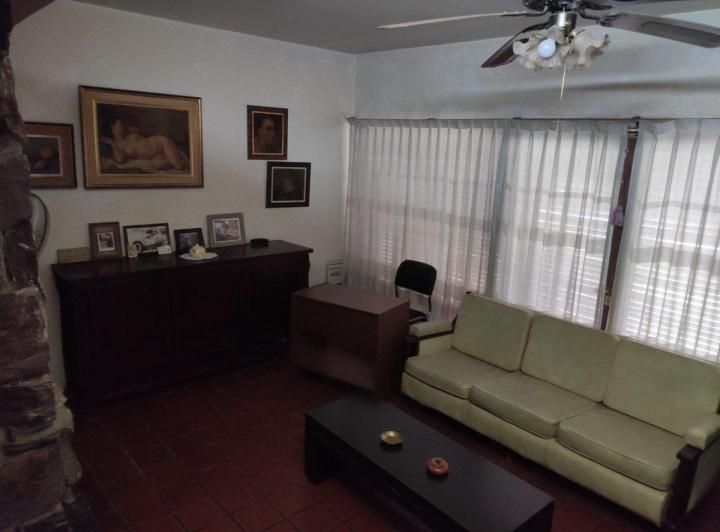 AMPLIA CASA 3 HAB / 2 BAÑOS / COCHERA SAN VICENTE 5