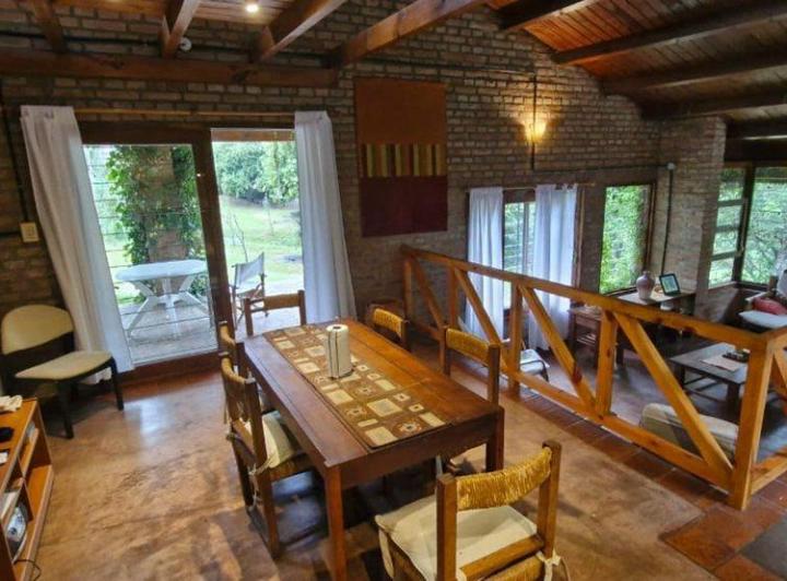 CASA 5 DORMITORIOS PILETA Y ARROYO PROPIO EN TANTI 3
