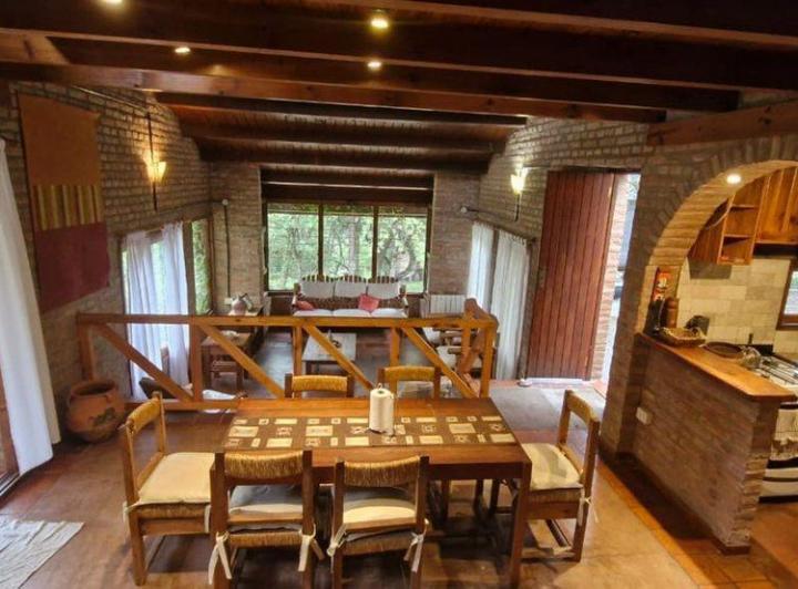 CASA 5 DORMITORIOS PILETA Y ARROYO PROPIO EN TANTI 4