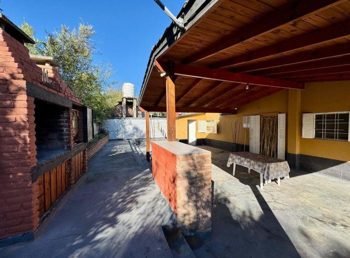 VENTA CASA 3 DORMITORIOS VILLA ESTRADA CALAMUCHITA 4