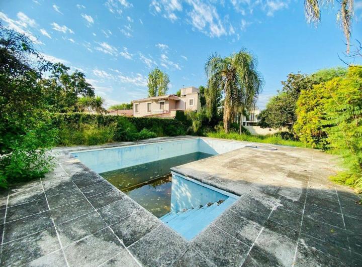 EXCEPCIONAL CASA CON GRAN LOTE EN VILLA BELGRANO 4