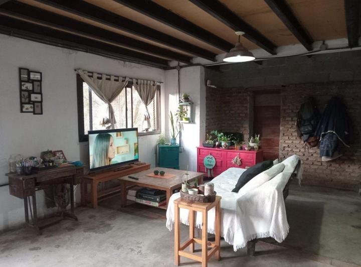 VENTA CASA 3 DORM Y LOCAL COMERCIAL UNQUILLO 4