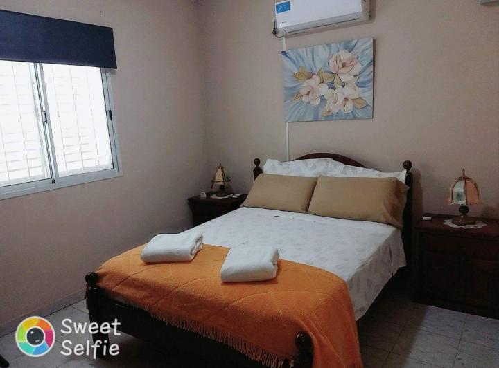 VENTA CASA 2 DORMITORIOS PILETA  PARQUE SIQUIMAN 3