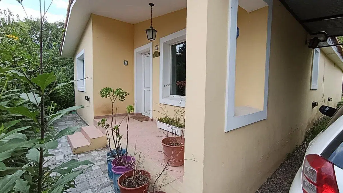 VENTA CASA 3 DORMITORIOS LA CUMBRE CON GAS NATURAL 5