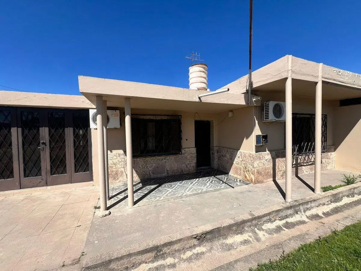 VENTA 3 GALPONES MÁS OFICINAS FRENTE DE RUTA 9 3