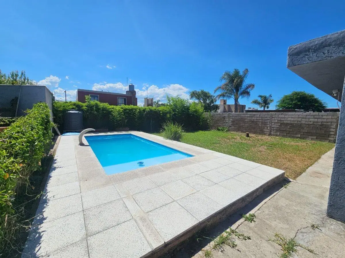 VENTA CASA 3 DORMITORIOS ALTA GRACIA APTO CREDITO 4