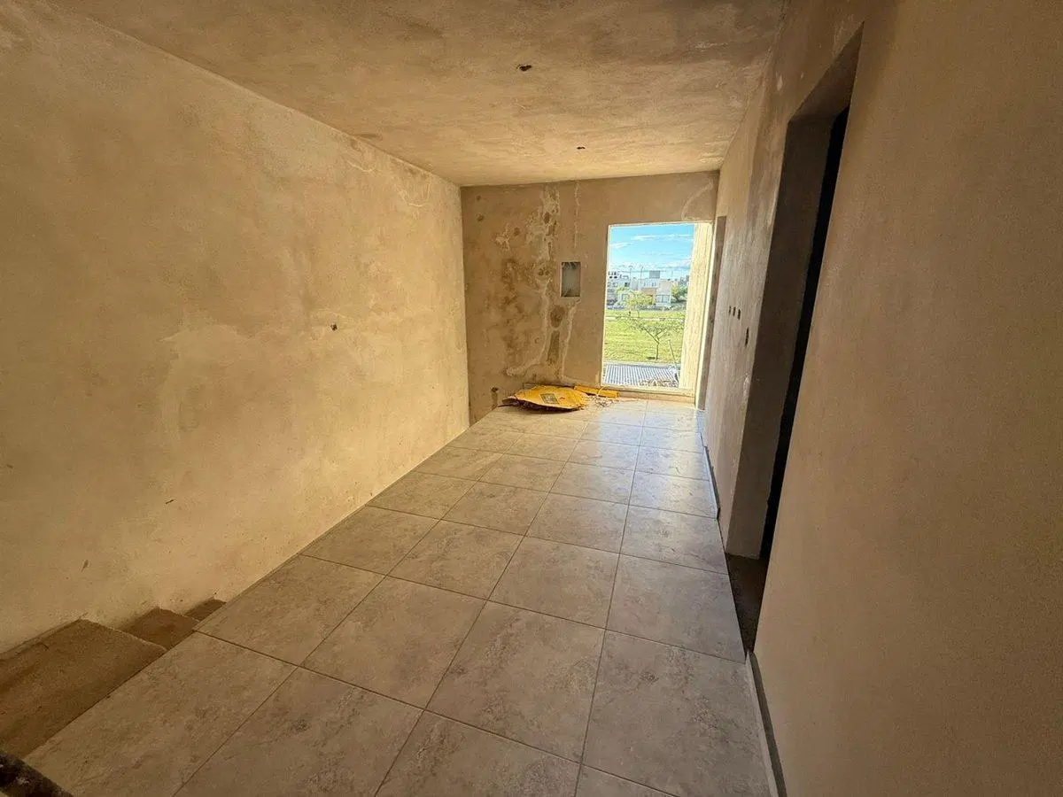 VENTA DUPLEX COLINAS DE MANANTIALES 3 DORMITORIOS. 3