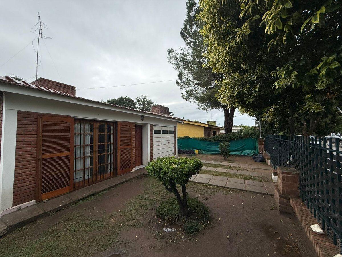 VENTA CASA 3 DORMITORIOS Y PILETA CARLOS PAZ