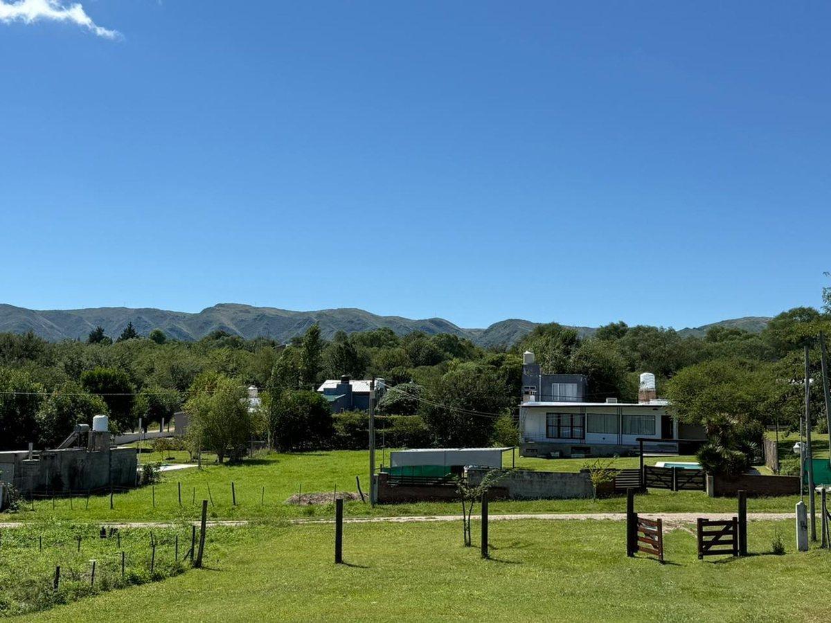 VENTA CASA 3 DORMITORIOS EN EL CODADO COSQUIN