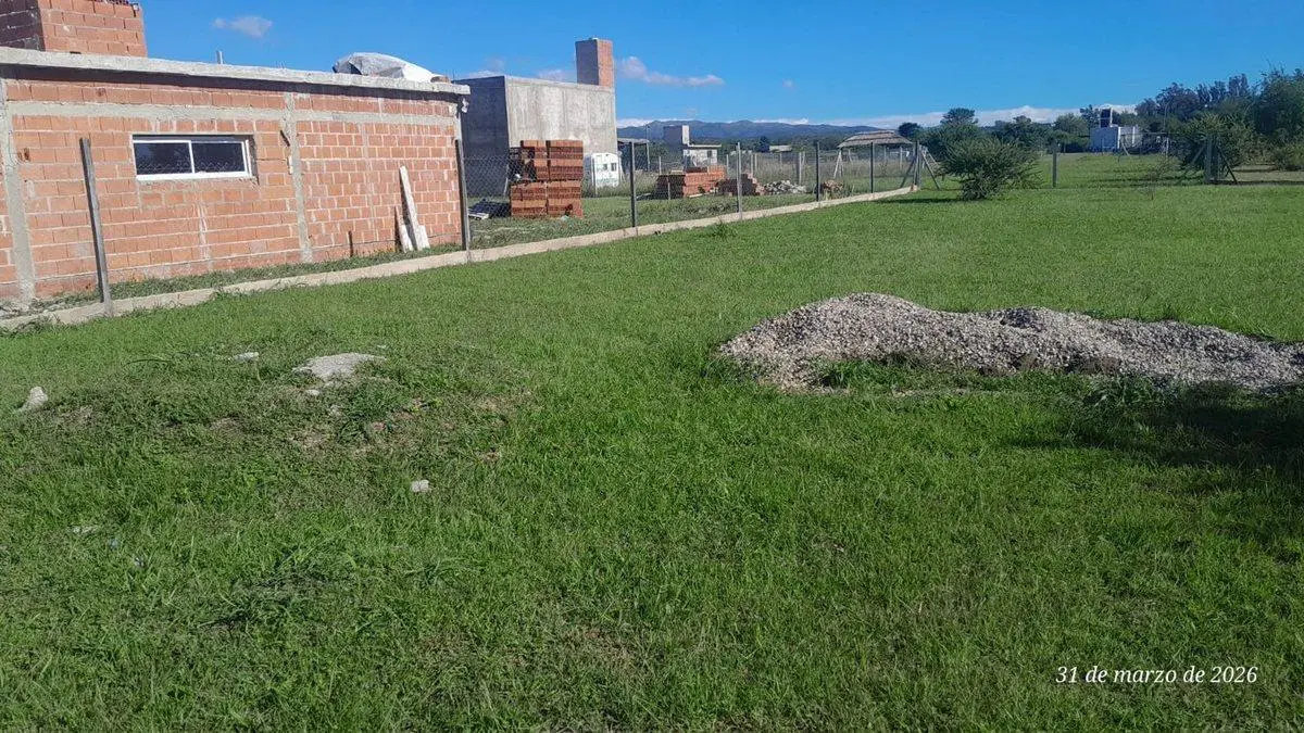 LOTE 400 / 800 M2 EN VENTA FALDA DEL CARMEN 2