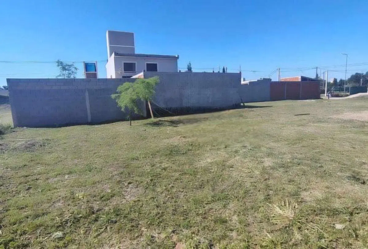 SE VENDE LOTE EN LOTEO LO TENGO ARGUELLO NORTE 4