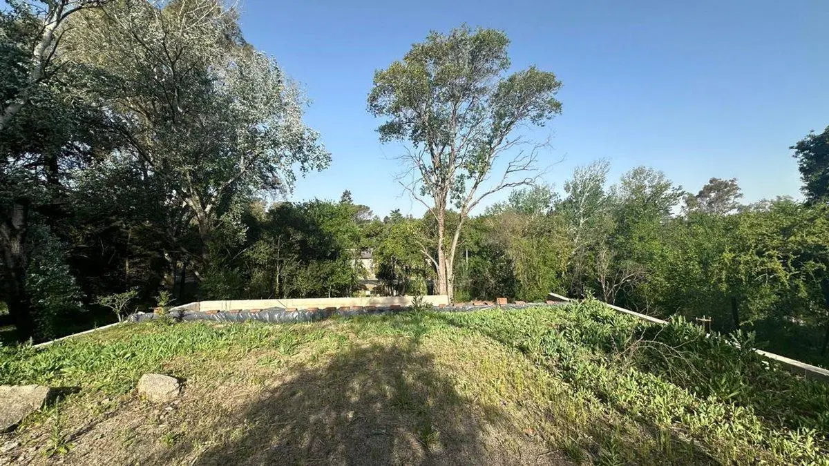 VENTA  LOTE SOBRE RUTA E53 EN LA GRANJA 1265 MT 3