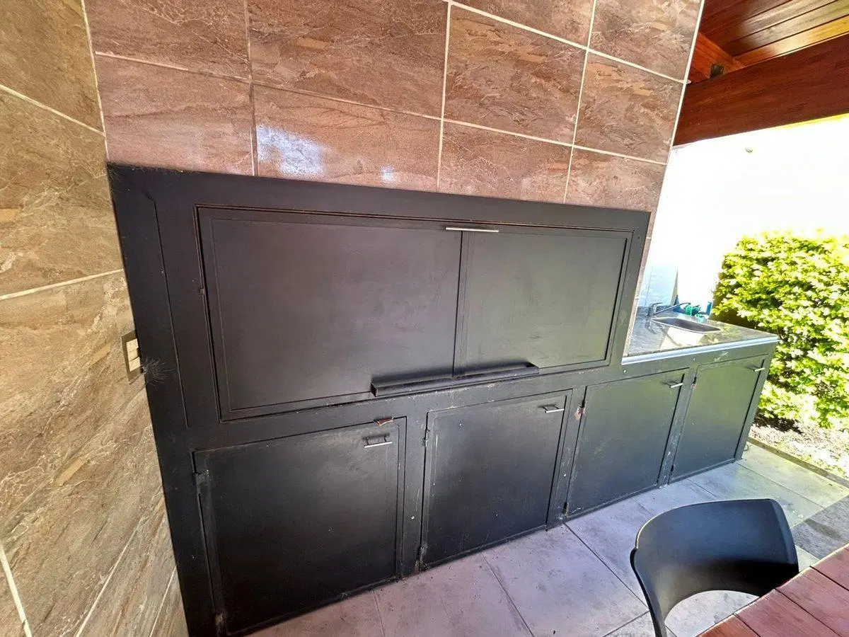 Venta Casa 4 dormitorios y pileta B San Salvador 2