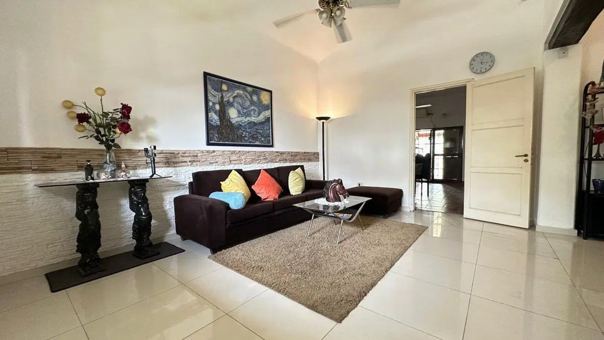 VENTA CASA 2 DORM CRISOL SUD - QUINCHO Y  PATIO 3