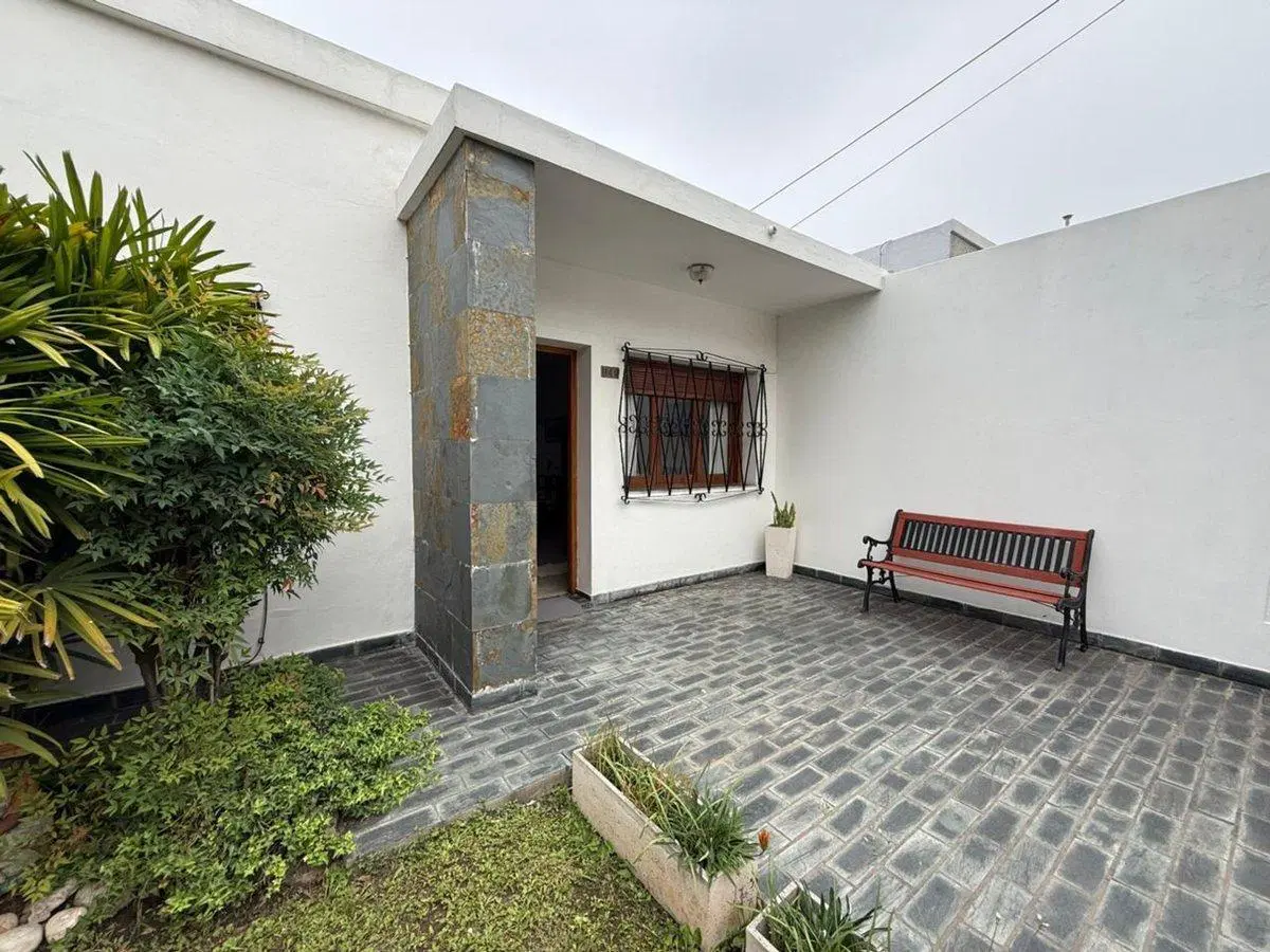 VENTA CASA TRES DORM-APTO CREDITO- RES. AMERICA 3