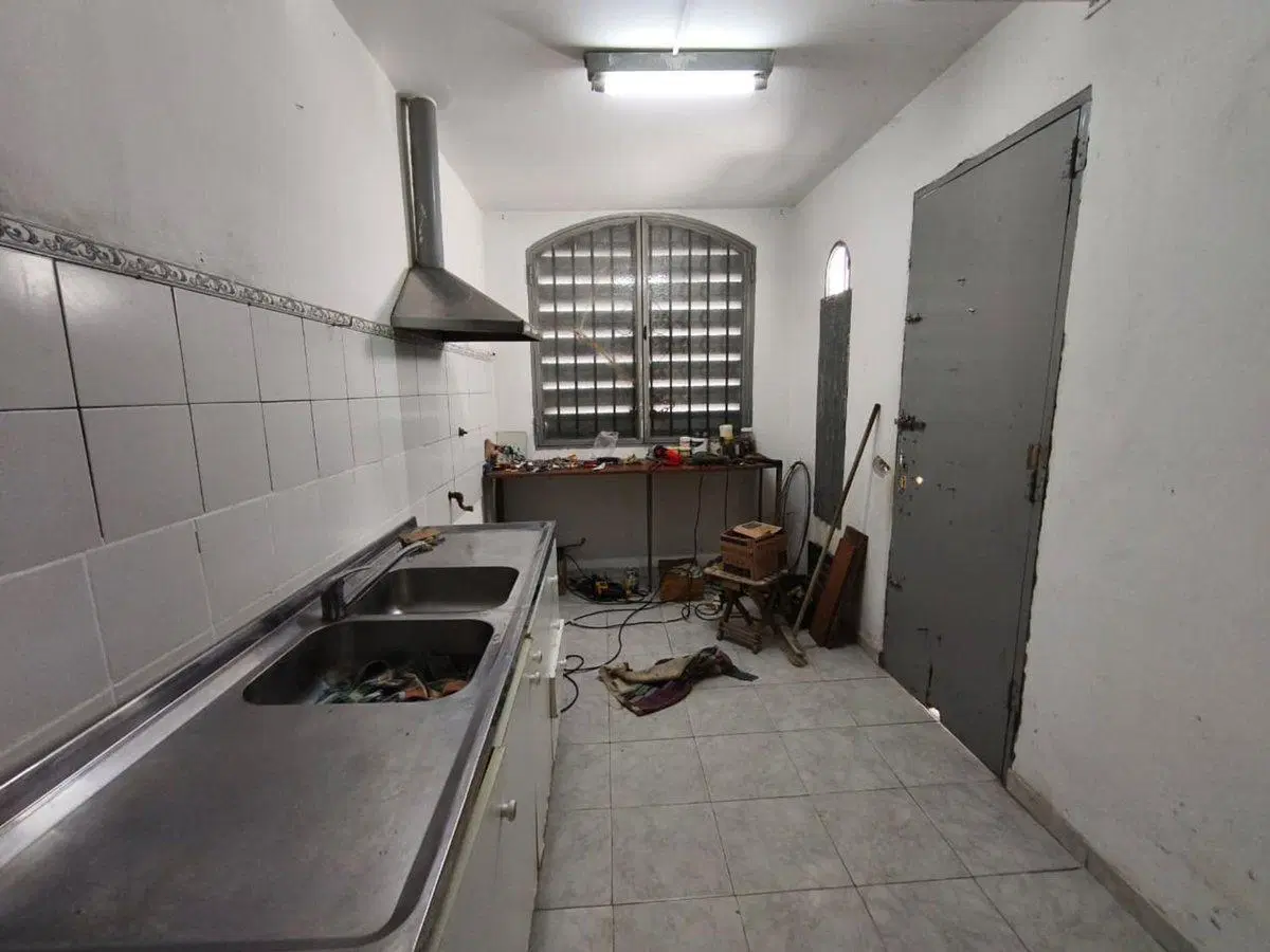 VENTA CASA TRES DORMITORIOS BARRIO COLON ESCRITURA 3