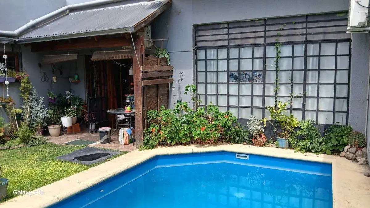 VENTA CASA 4 DORMITORIOS ALTA CÓRDOBA. FINANCIA! 5