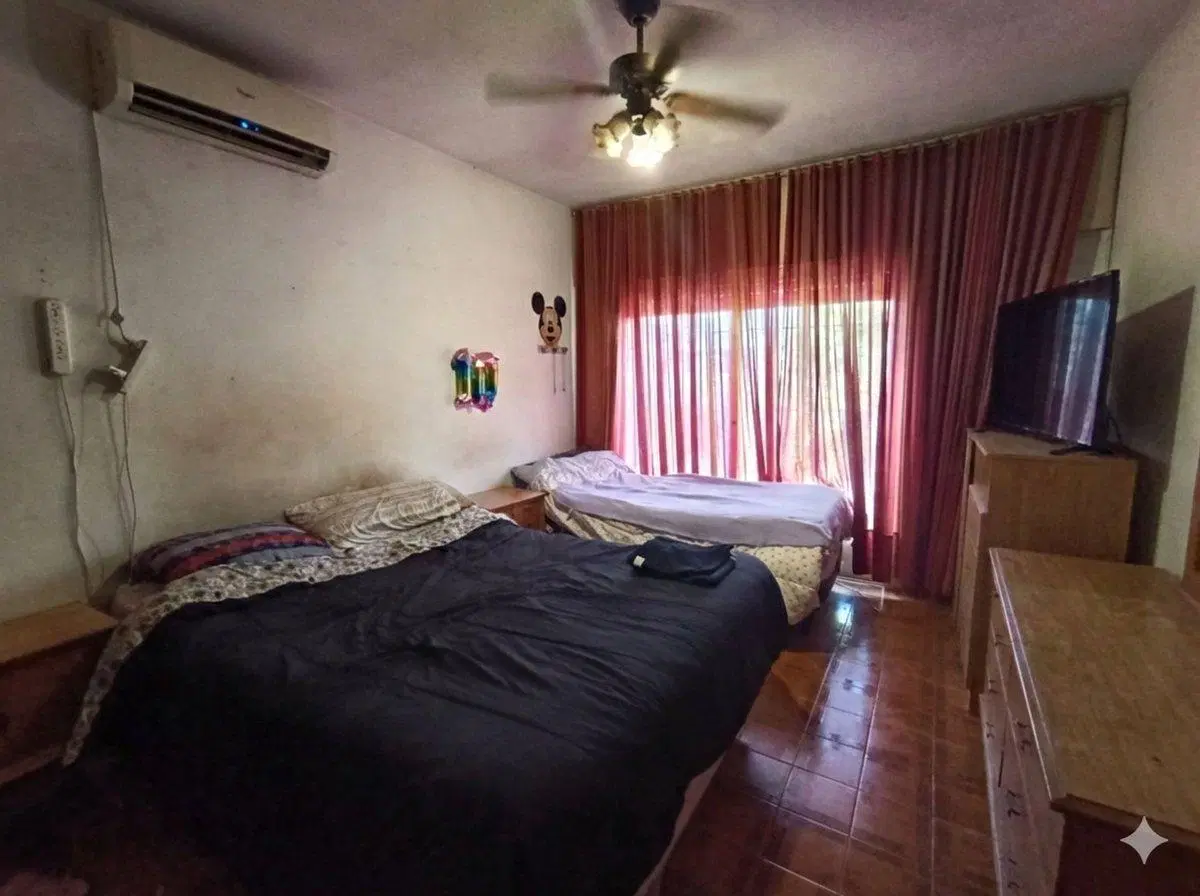 VENTA CASA DE 3 DORMITORIOS EN BARRIO AYACUCHO 5