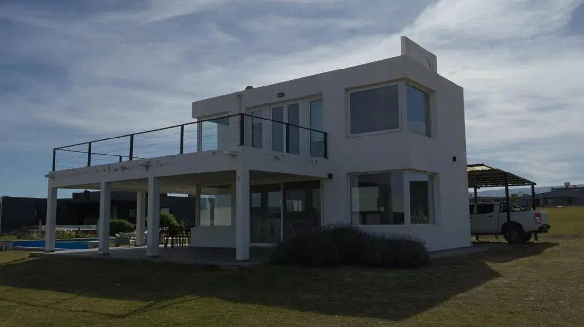 SE VENDE CASA DE 3 DORM, EN PUERTO DEL AGUILA 3
