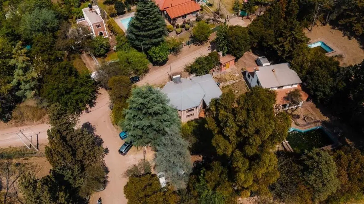 SE VENDE CASA 2 DORMITORIOS EN UNQUILLO 3
