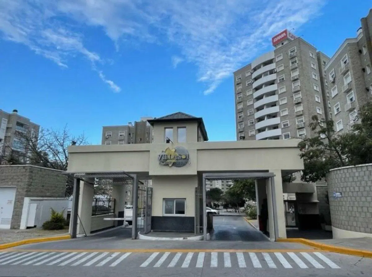 VENTA COCHERA - COMPLEJO VILLASOL - BARRIO PRIVADO 4