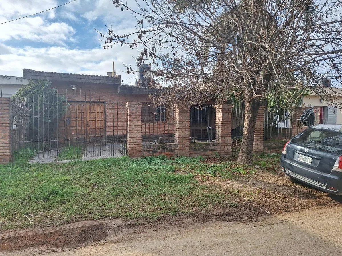 VENTA CASA 3 DORMITORIOS  ZONA JOSE IGNACIO DIAZ 4