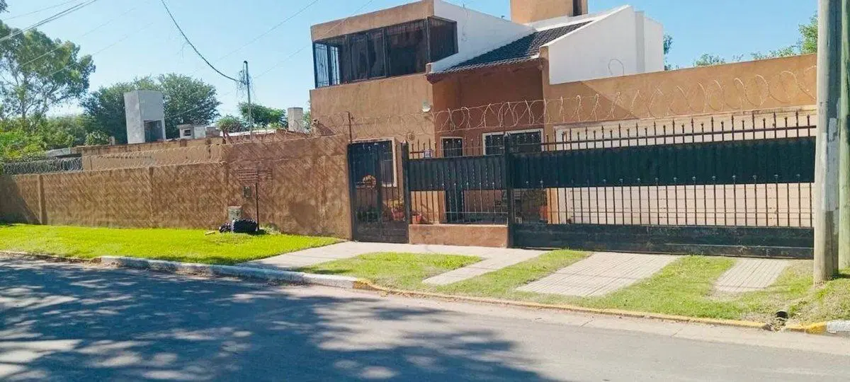 VENTA CASA 3 DORMITORIOS LOTE VILLA RIVERA INDARTE 5