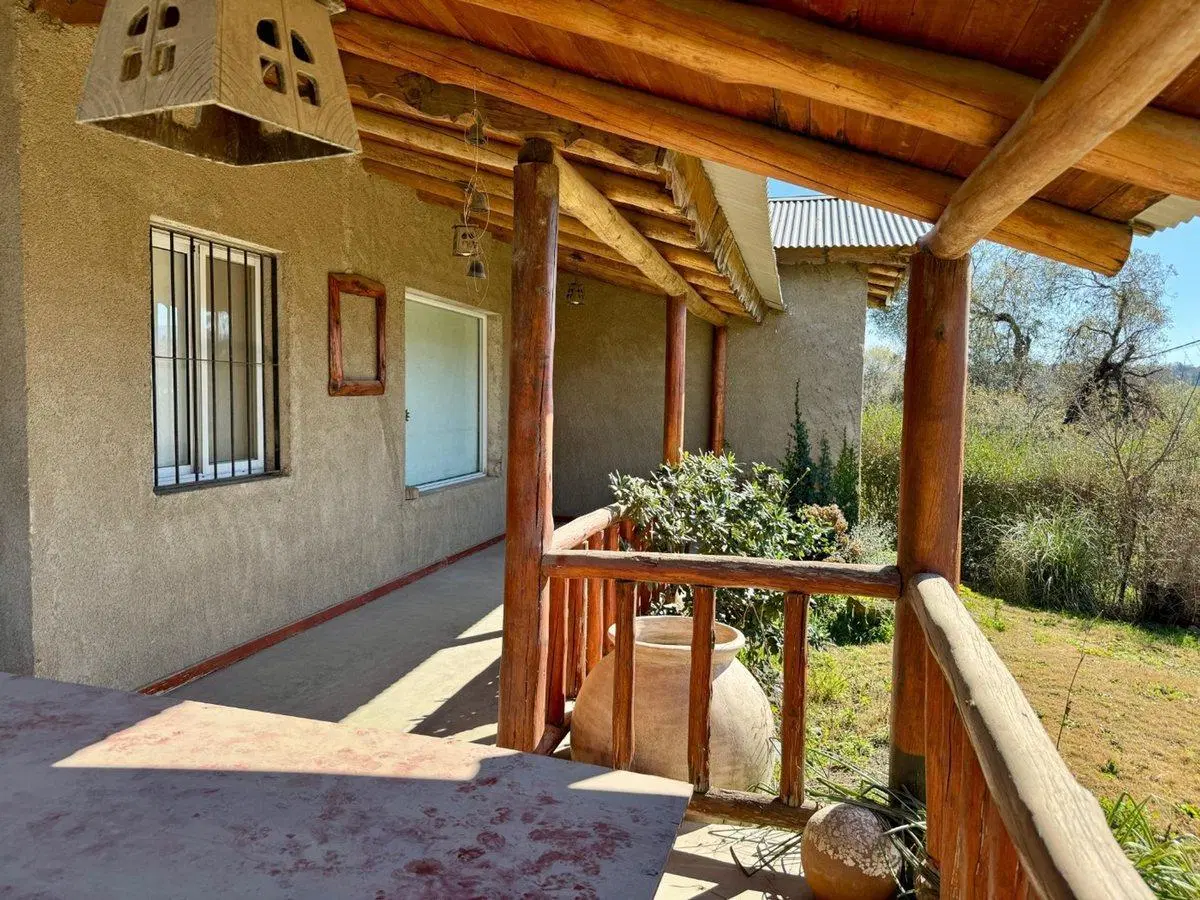 VENTA CASA 2 DORMITORIOS EN VILLA GENERAL BELGRANO 2