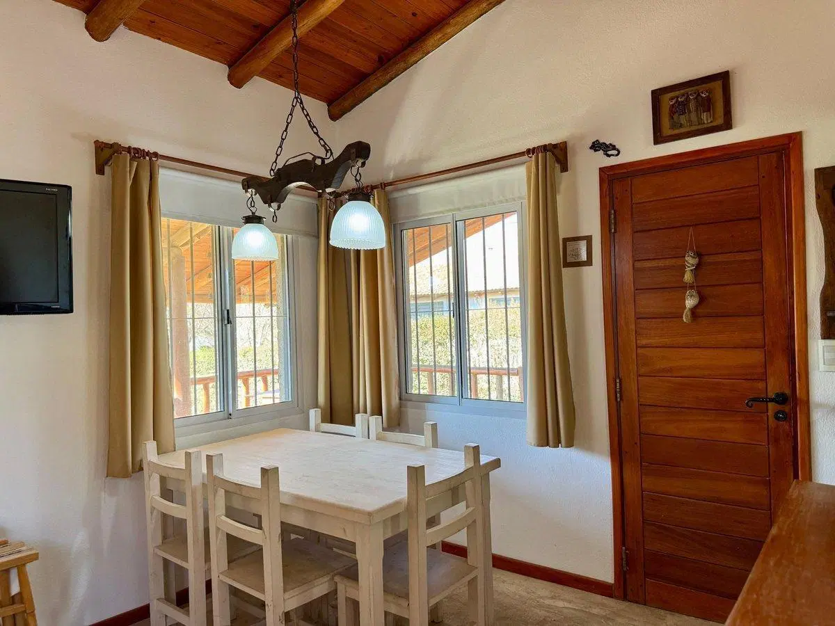 VENTA CASA 2 DORMITORIOS EN VILLA GENERAL BELGRANO 5