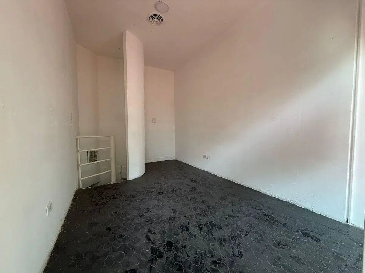 VENTA LOCAL COMERCIAL CENTRO DE CÓRDOBA 4