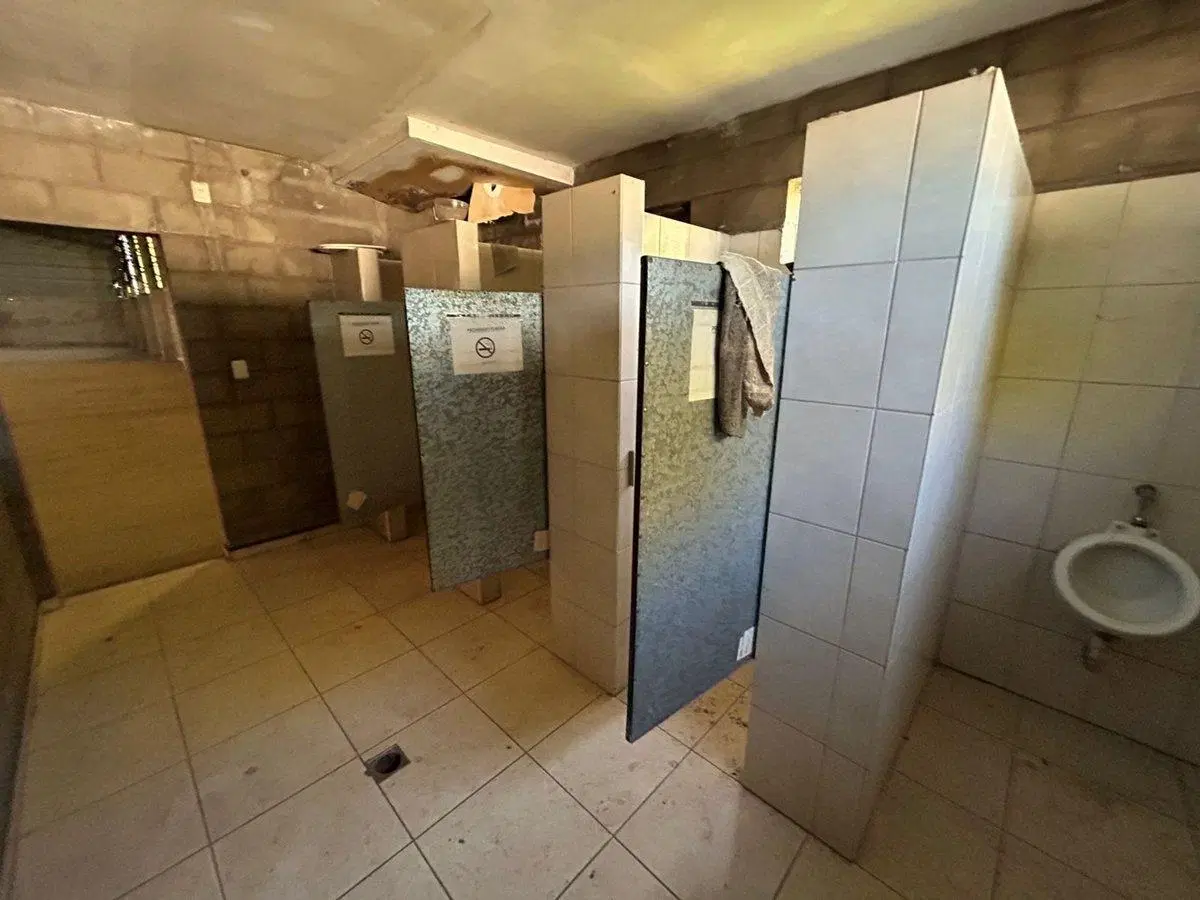 GALPÓN EN VENTA EXCELENTE UBICACIÓN ESTRATÉGICA 5