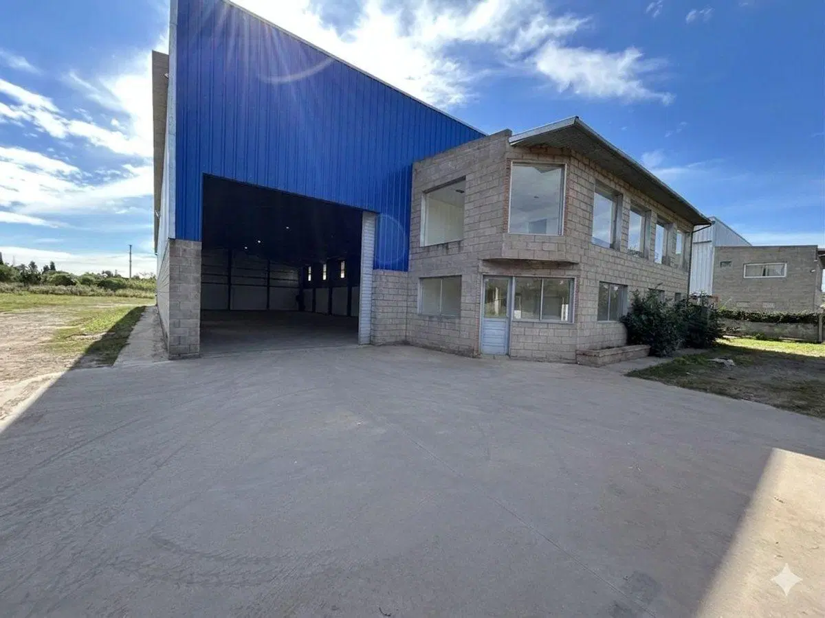 GALPÓN EN VENTA EXCELENTE UBICACIÓN ESTRATÉGICA 2