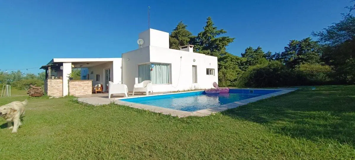 VENTA CASA PILETA 5000mTERRENO EN RUTA C45 4