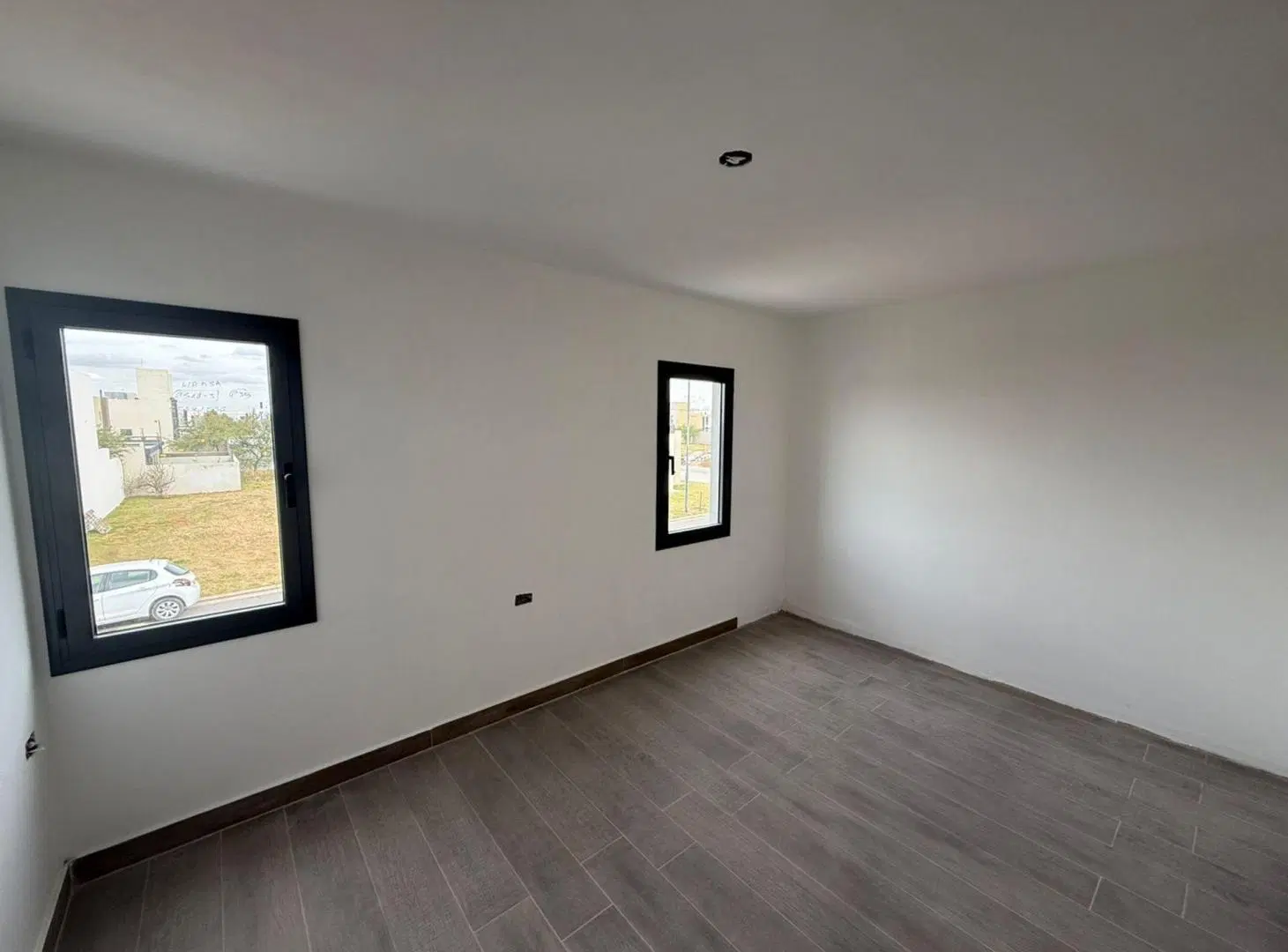 VENTA DUPLEX PRADOS DE MANANTIALES 3 DORMITORIOS 5