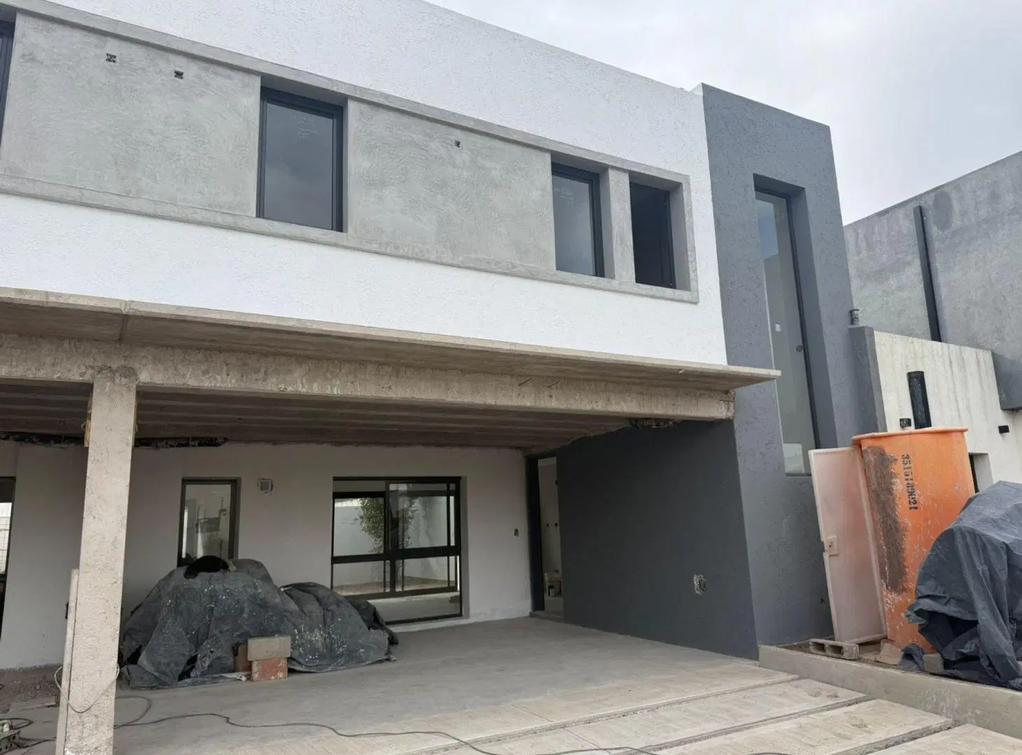 VENTA DUPLEX PRADOS DE MANANTIALES 3 DORMITORIOS 3