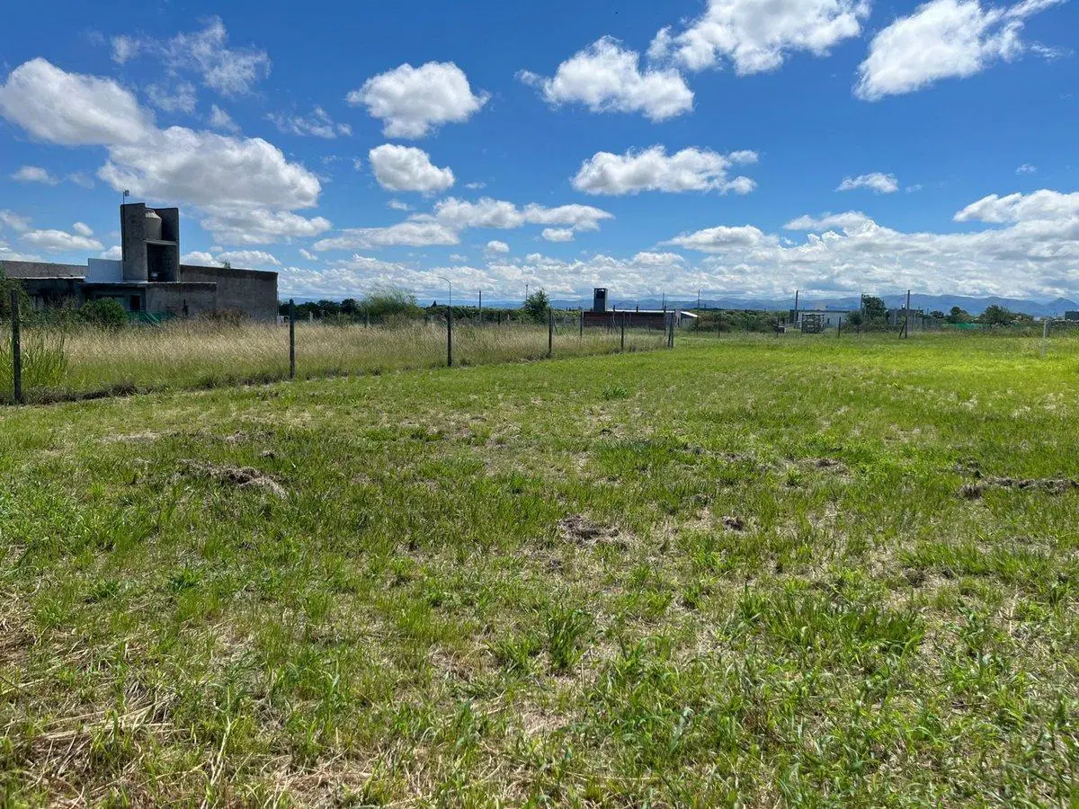 OPORTUNIDAD! TERRENO 505 M EN SOLES SERRANOS II 3