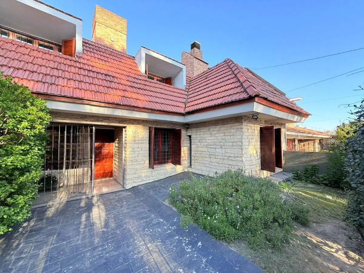 VENTA CASA 5 DORM LA CALERA APTA CREDITO 4