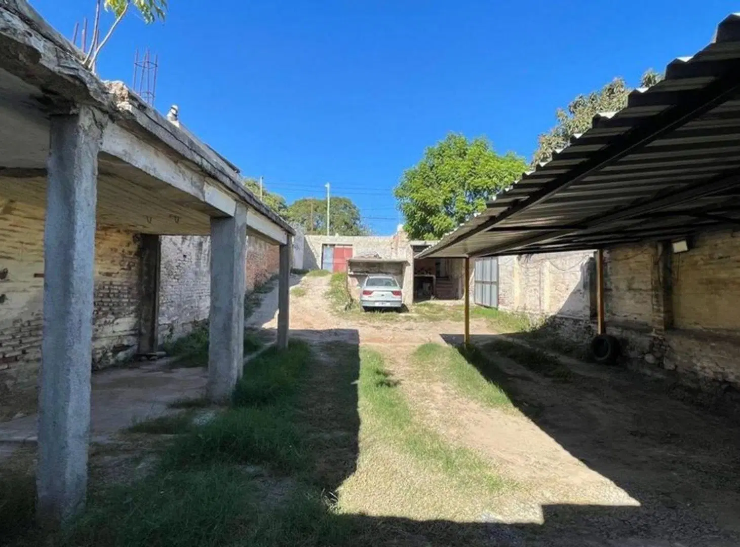 ALQUILER DE TERRENO CON COCHERAS B ALTAMIRA 2